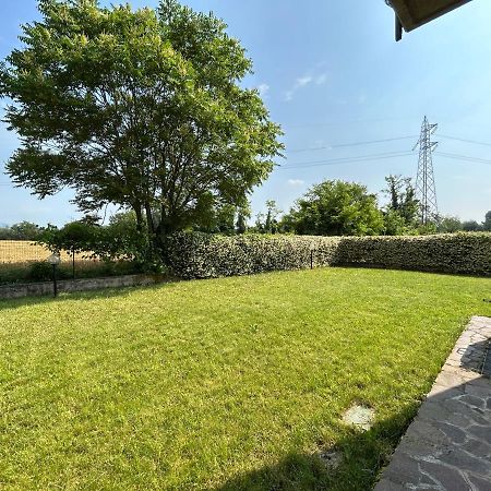 Appartamento Mimosa - Immobili E Soluzioni Rent Brembate Buitenkant foto