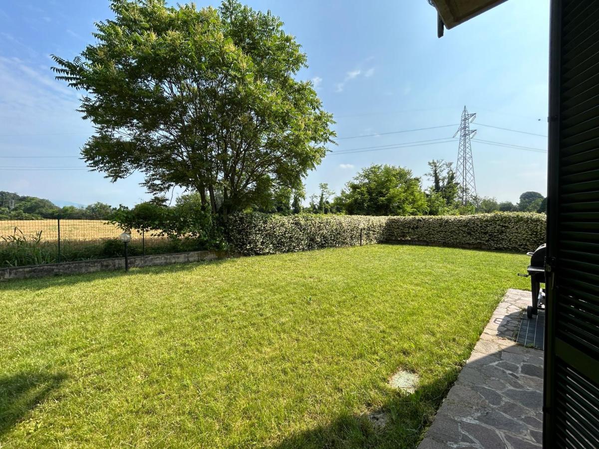 Appartamento Mimosa - Immobili E Soluzioni Rent Brembate Buitenkant foto